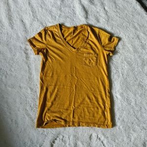 Universal Thread pocket tee